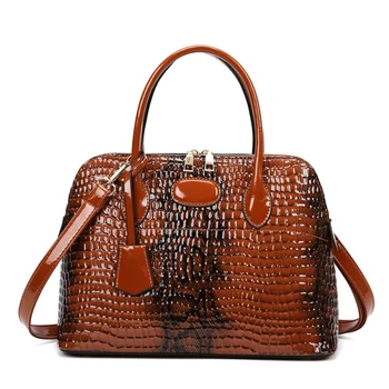 2023 Женская модная повседневная портативная роскошная сумка, дизайнерская сумка через плечо, женская композитная сумка, Новая сумка, набор из 3 предметов