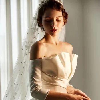 Белые съемные рукава, украшающие свадебную руку, Атласные Простые манжеты с жемчугом на одно плечо для элегантной невесты, свадебные аксессуары 2022