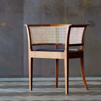Современные обеденные стулья из плетеного ротанга в стиле ретро удобны, а художники используют кофе для создания стульев для чайной balkon möbel